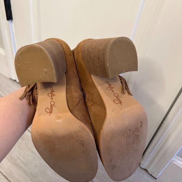 Arturo Chiang Reiden Fringe Ankle Boot, Brown Suede Size 8.5 - Picture 5 of 10